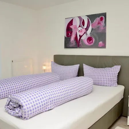 Pirhofer Apartment *